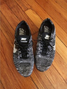 Nike Flyknit Racer Women's Black & White Running Shoes